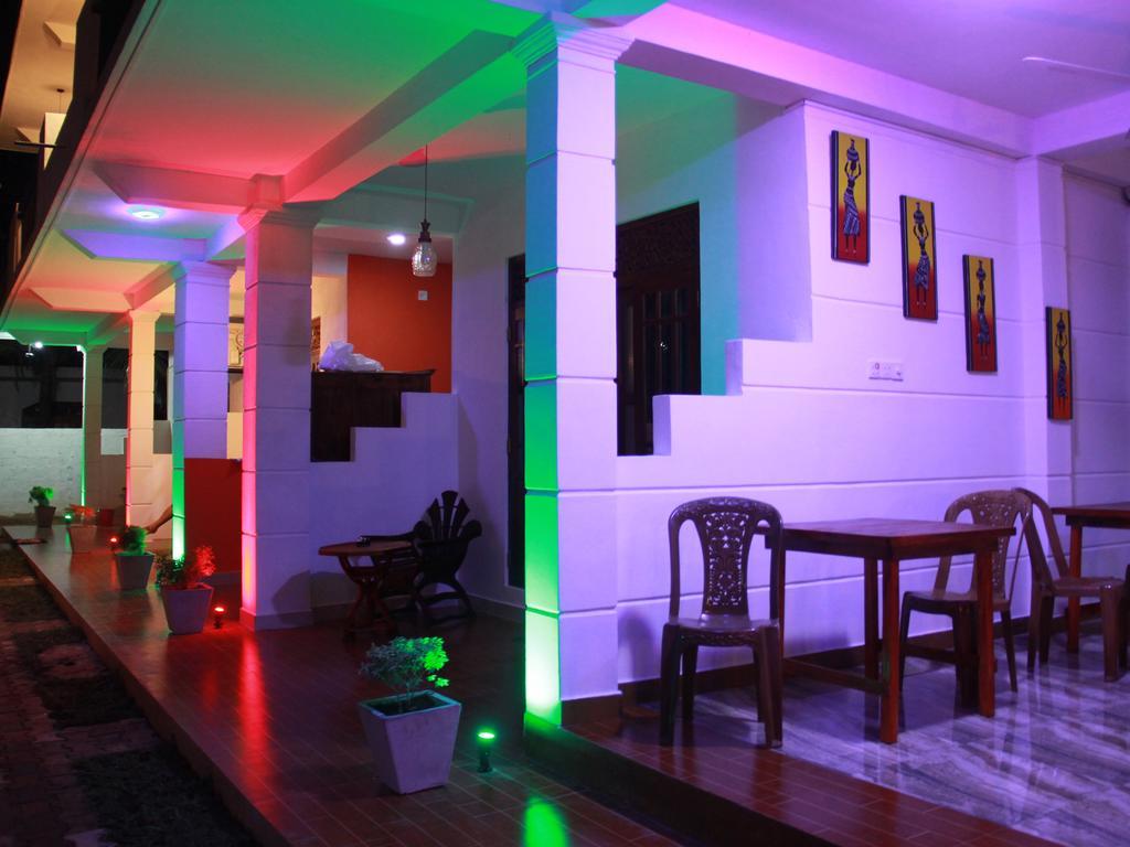 Sun Rest Mirissa Hotel Banduramulla Екстериор снимка