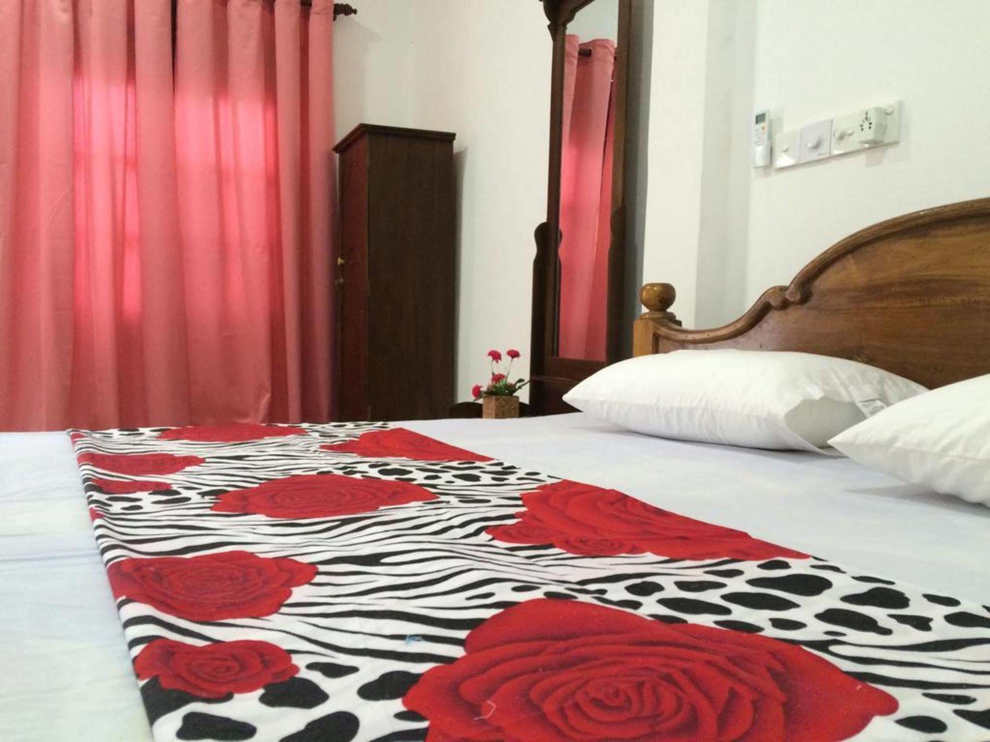 Sun Rest Mirissa Hotel Banduramulla Екстериор снимка
